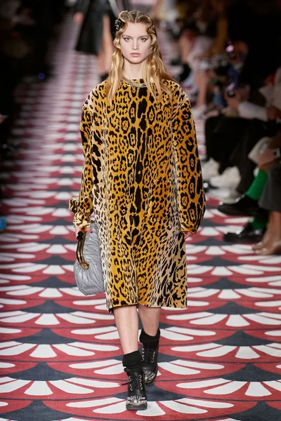Look 41